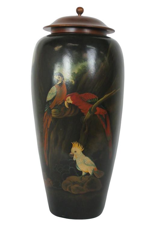 VASE PARROTS SIGNED THEODORE ALEXANDER (1 of 8)