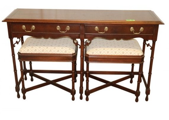 HEKMAN CREDENZA WITH BENCHES: Fine Hekman furniture wood credenza with benches. Measuring 29 inches tall by 50 inches wide and 15.75 inches deep. Benches measuring 20 inches tall by 10.75 inches wide and 15 inches deep. Good condi