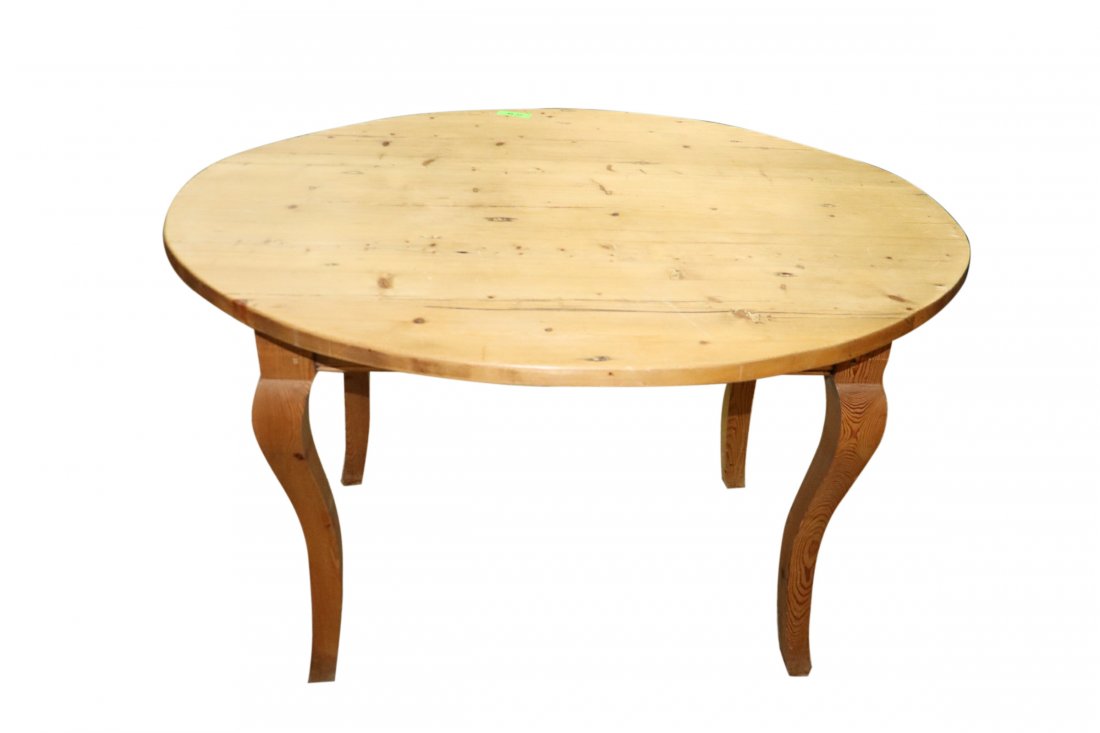 OVAL PINE TABLE FRENCH LEGS (1 of 2)