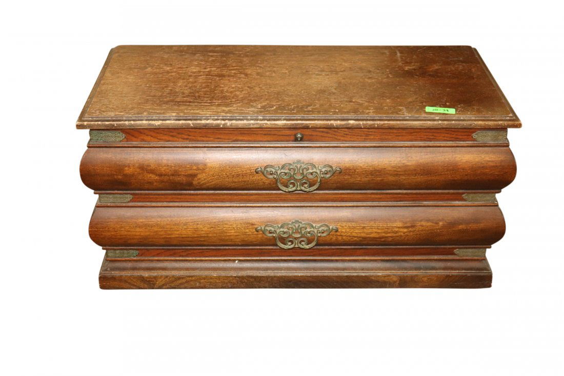 VINTAGE DOCUMENT BOX (1 of 1)