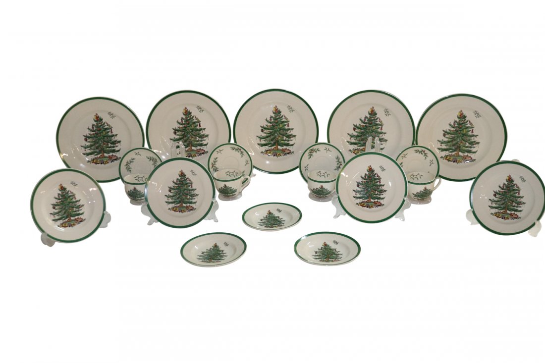 LARGE SPODE CHRISTMASS TREE DINNER SET (1 of 1)
