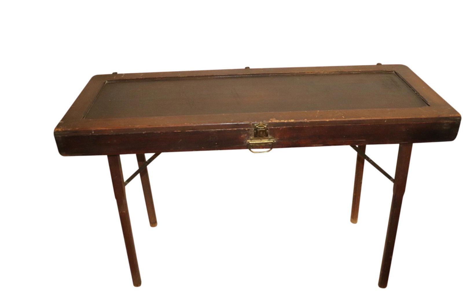 19TH CENTURY ANTIQUE MILITARY FIELD DESK: Antique military field desk with dovetail construction and fitted interior with folding legs and carry handle. Measuring 29.5 inches tall by 40 inches wide and 29.5 inches deep. Good condition wear to