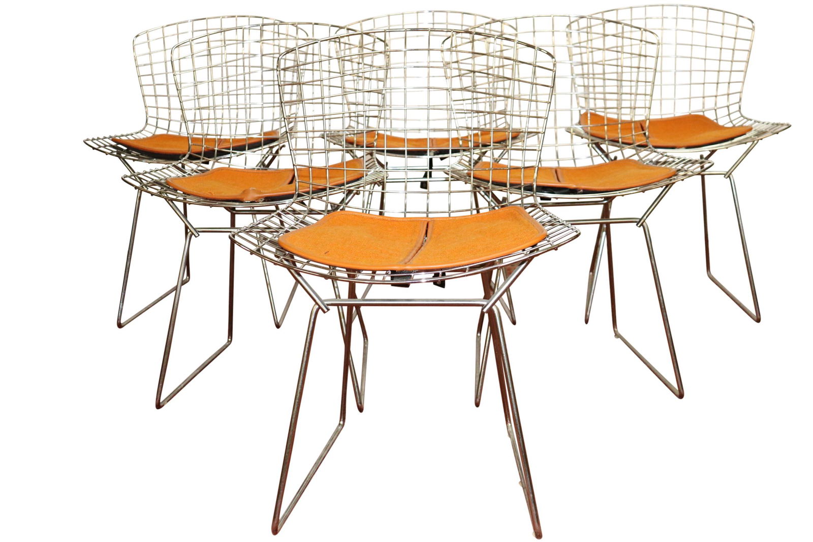 6 BERTOIA STYLE CHROME CHAIRS BY KNOLL: Set of 6 vintage Bertoia style chrome wire dining chairs by Knoll. Each measures 29 inches tall by 21 inches wide and 20 inches deep. Good condition.