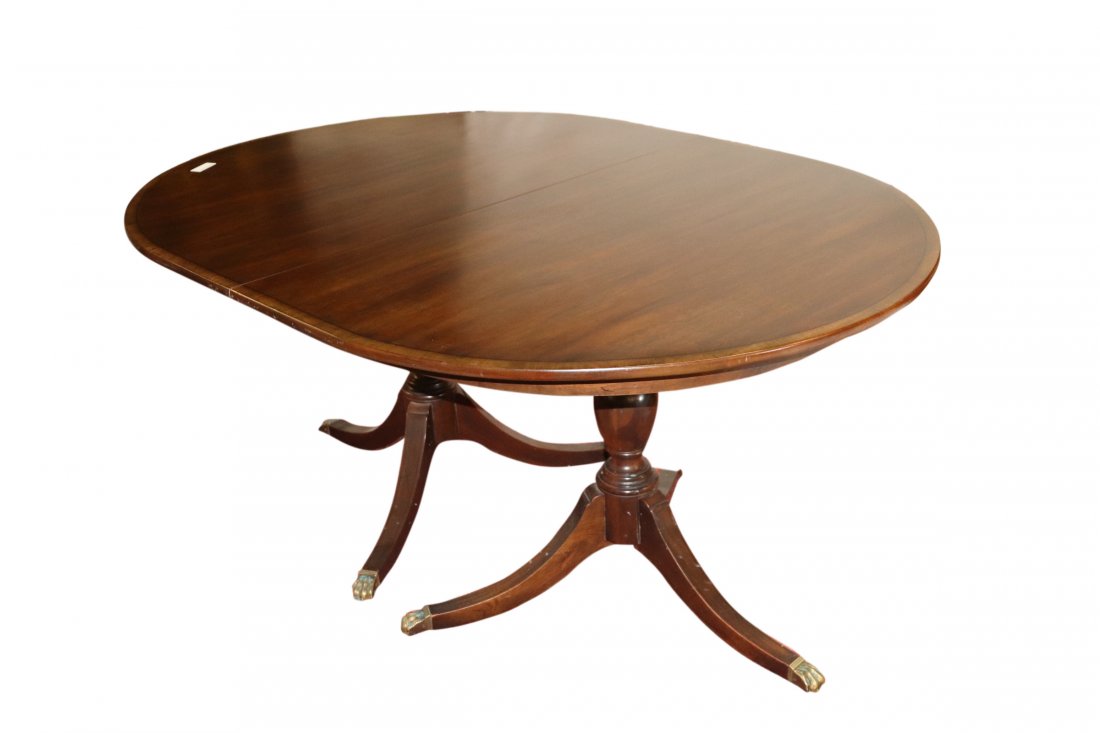 Virginia Galleries Henkel Harris Georgian Dining Table (1 of 6)