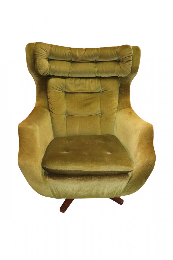 Retro Parker Knoll High Back Lounge Egg Chair: Parker Knoll Statesman Recliner Chair. This chair dates back to 1960, but has been unavailable for some years now. Great original green velvet corduroy with button tufting on inside and outer back of 