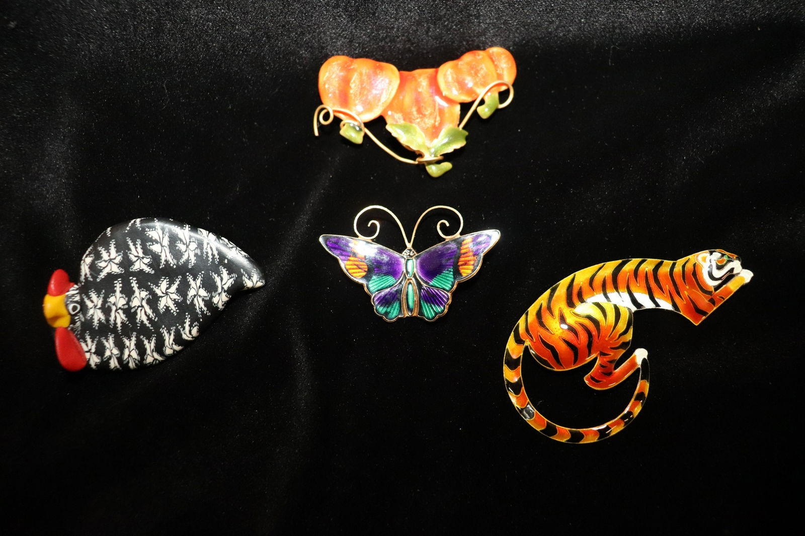 Arts and Craft Style Pins Vintage Pins (1 of 3)