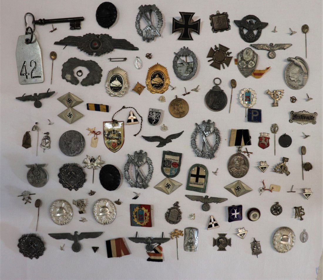 Collection of WWII Orders , Medals and Decorations (1 of 5)