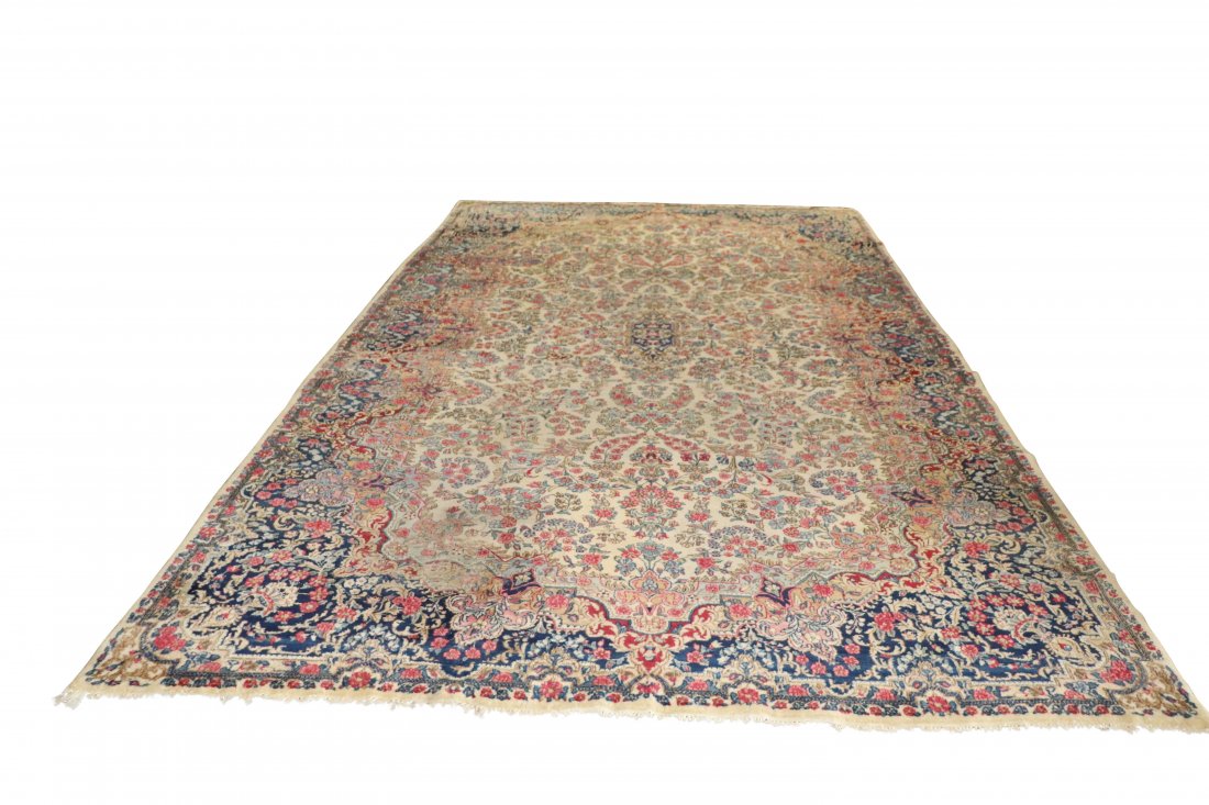 Kirman Rug (1 of 7)