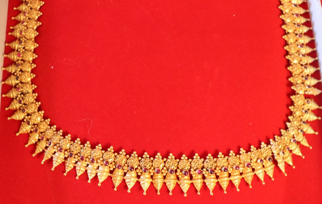 Fine 22k gold Necklace (1 of 6)