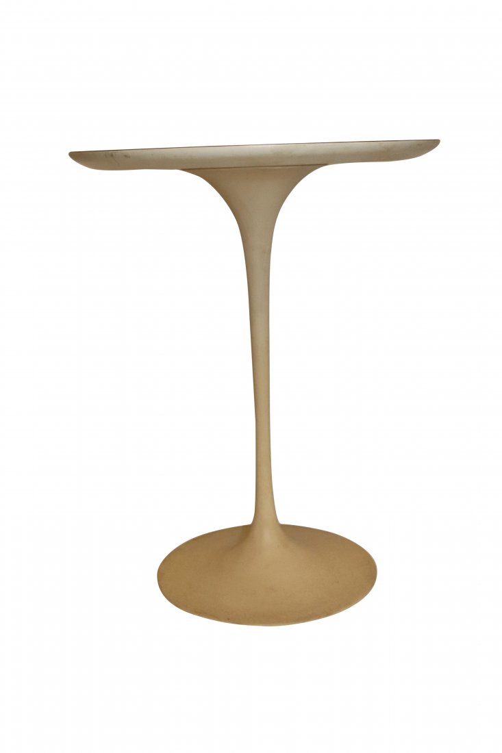Small Saarinen Knoll International Tulip Table (1 of 5)