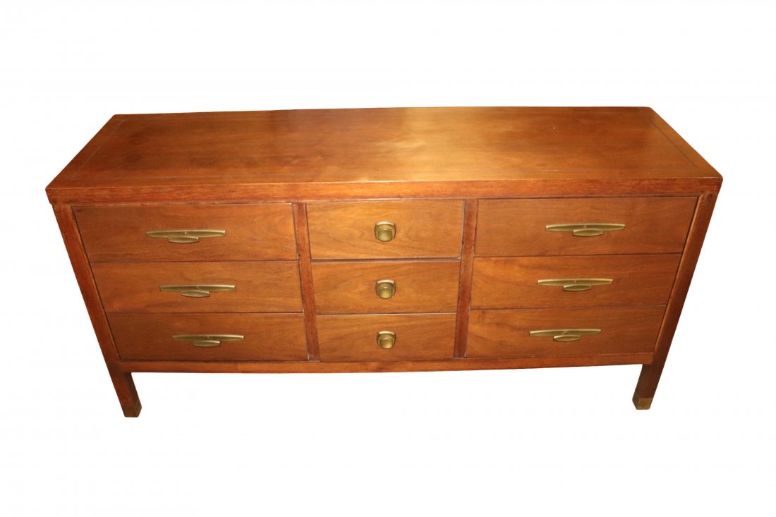 Stanley MCM  low chest (1 of 4)