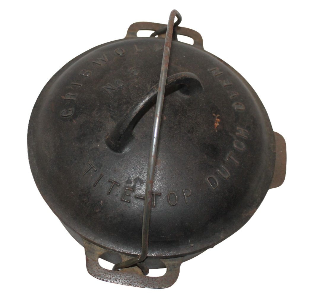 Griswold No.6 Tilt Top Cast Iron Dutch Oven (1 of 4)