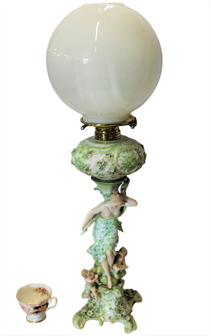 Figural porcelain Italian Faience Oil lamp (1 of 3)