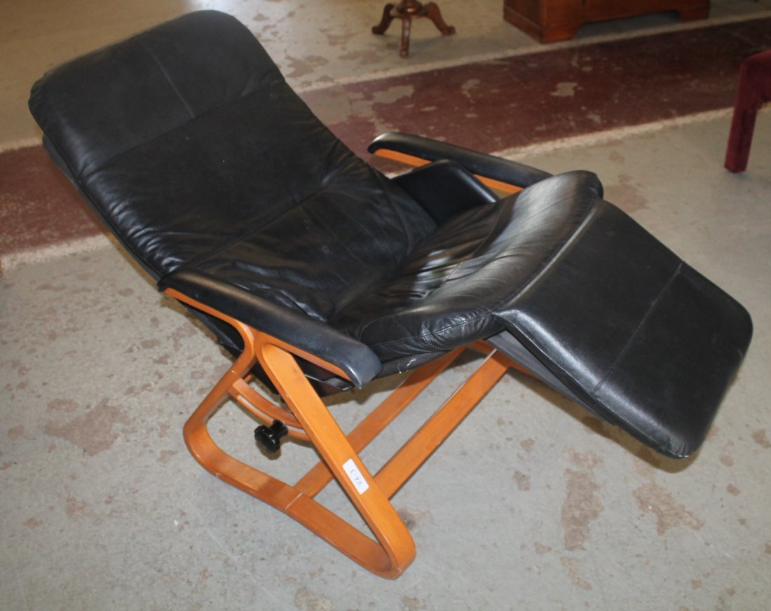 Back Saver Black Zero Gravity Recliner (1 of 5)
