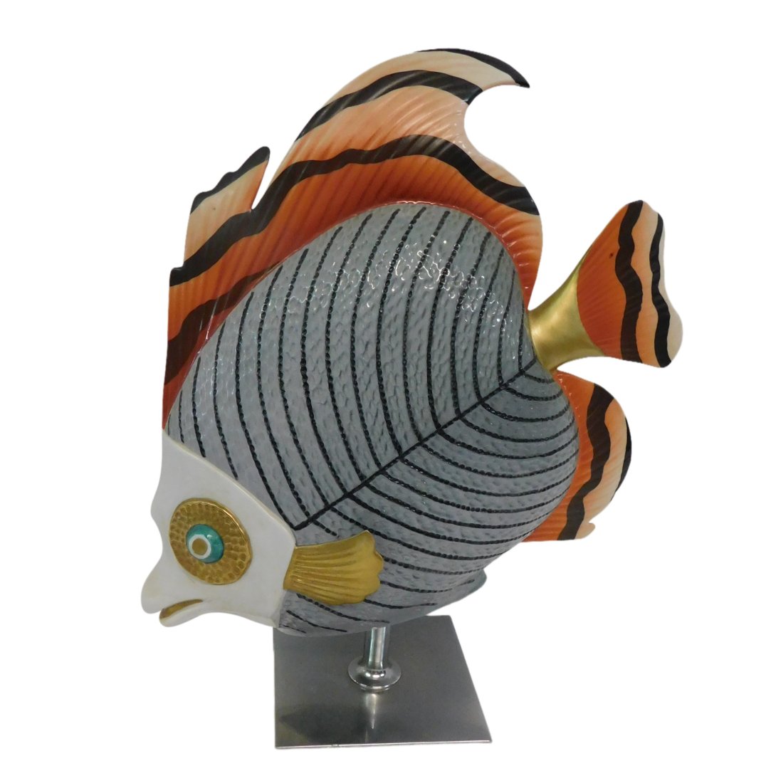Oggetti Mangani Tropical Fish Sculpture: Oggetti Mangani Tropical Fish Sculpture Dimensions: 12 inches wide x 17 inches high x 5.5 inches x 5.5 inches at base. Please refer to photos for more details. Click on photo and expand so see more de