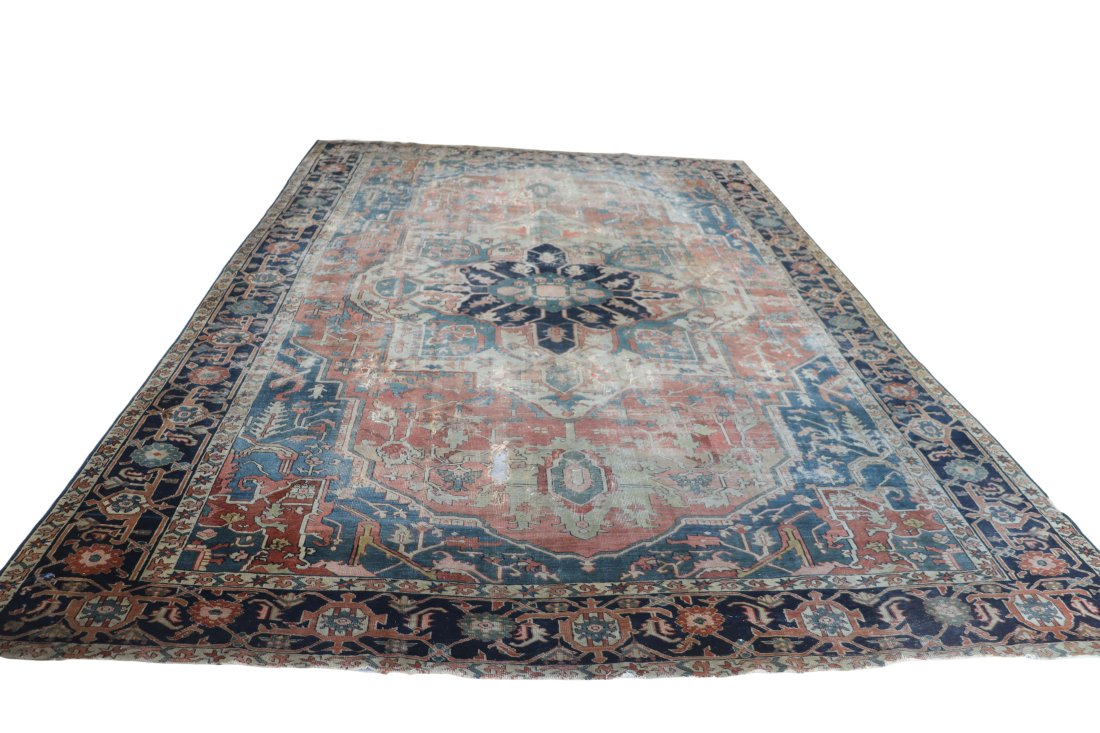 Antique Serapi Persian Carpet (1 of 14)