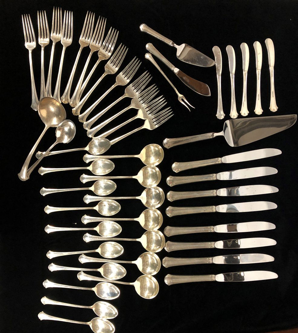 44 Pieces Towle Chippendale Sterling Silver Flatware (1 of 4)