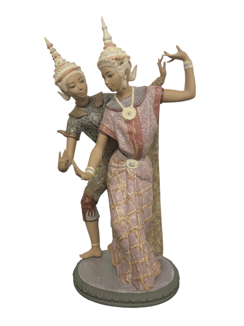 Lladro Figurine Thai Couple Dancers (1 of 5)