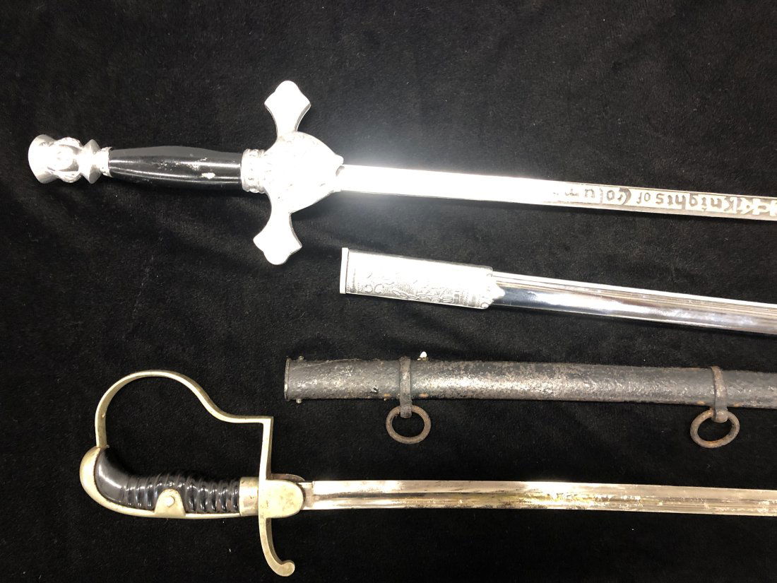 WW1& Knights of Columbus Swords (1 of 8)