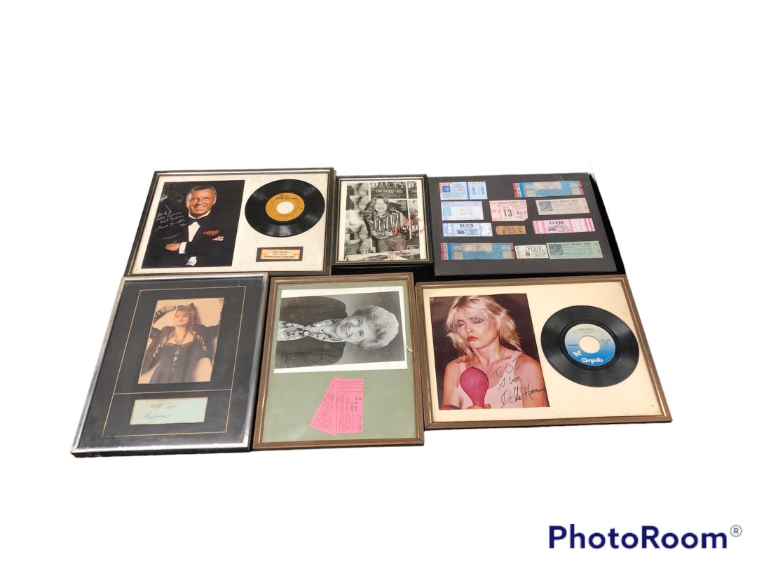 Collection  Signed Emphera (1 of 10)