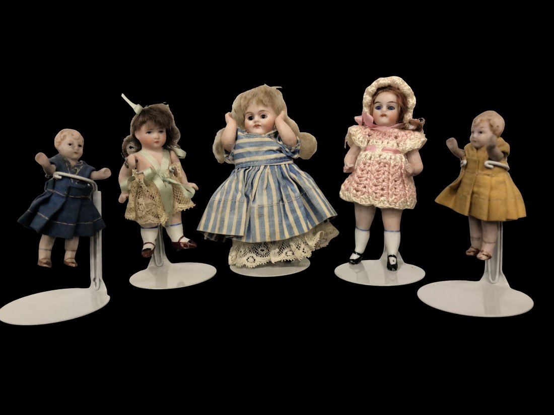 Antique Miniature Bisque Little Girls (1 of 6)