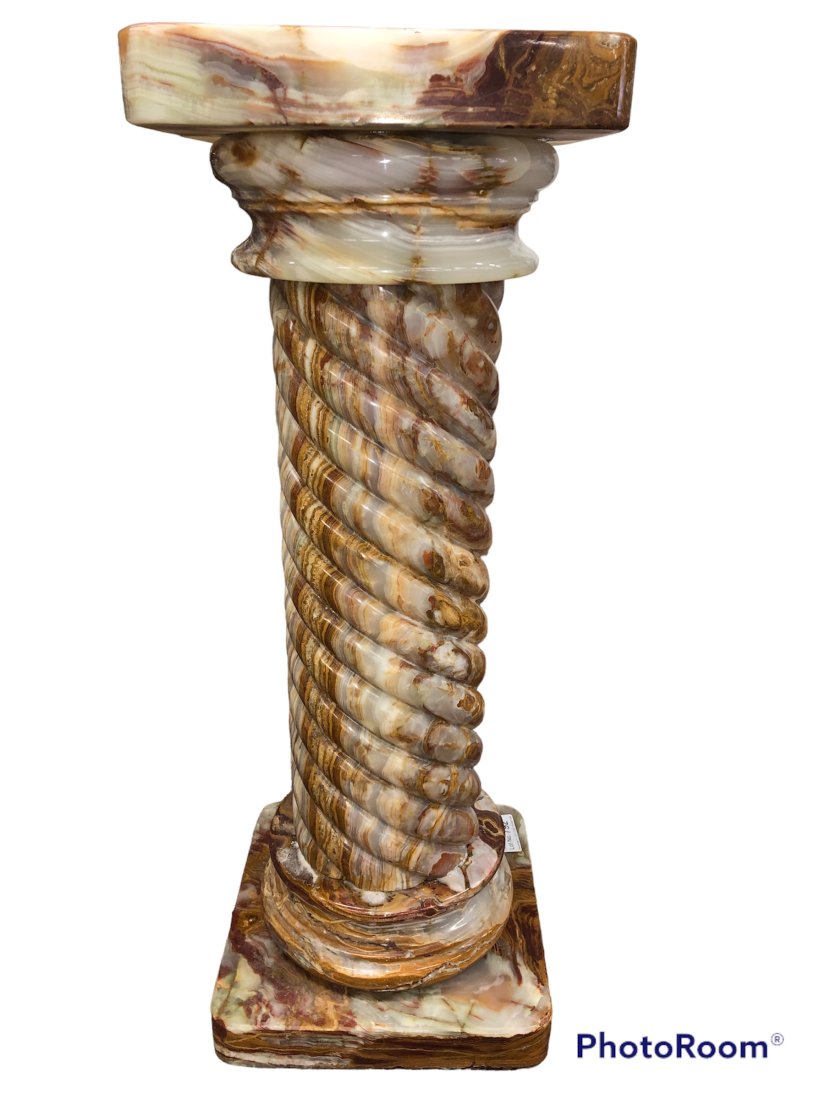 Onyx Twist Pedestal Stand: Onyx Twist Pedestal stand. Has minor nicks please see photos Dimensions: 34.75 inches high x 13 inches x 13 inches top Condition : Expand photos to see additional details. For more information or cond
