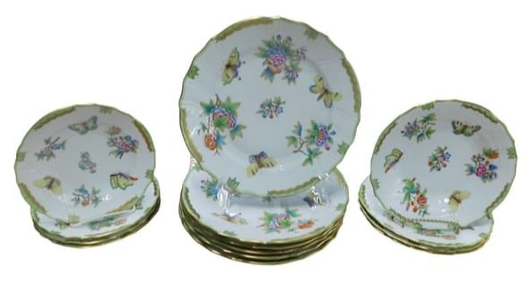 Herend Queen Victoria Plates -14 pieces (1 of 7)