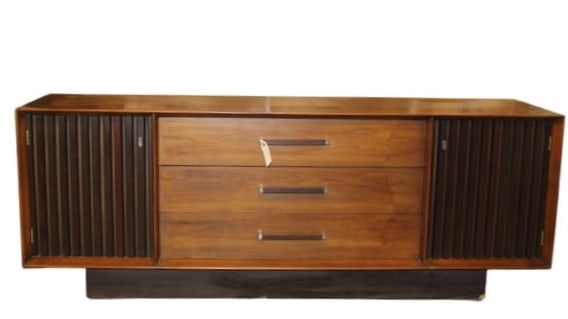 Mid-Century Modern Sideboard by Lane (1 of 1)