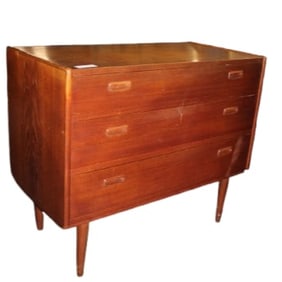 Danish Mid Century Modern 3 drawer Bachelors Chest