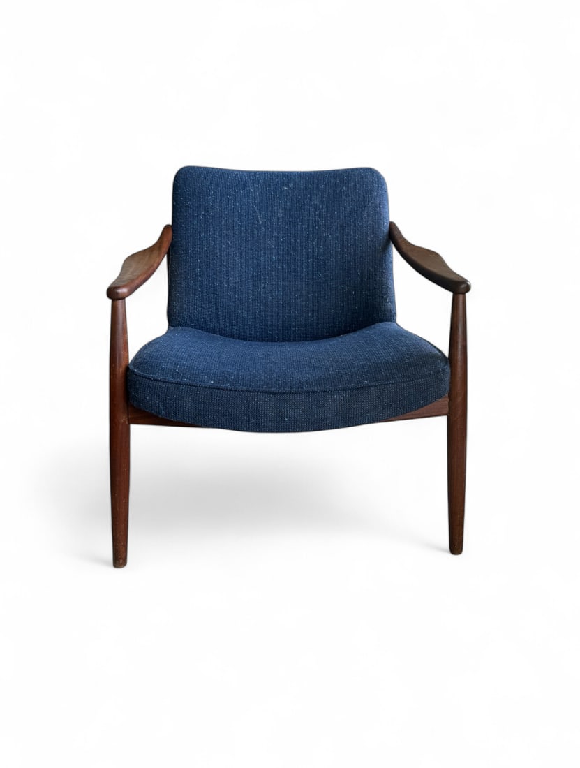 Vintage mid-century armchair, GFM-64 model. (1 of 3)