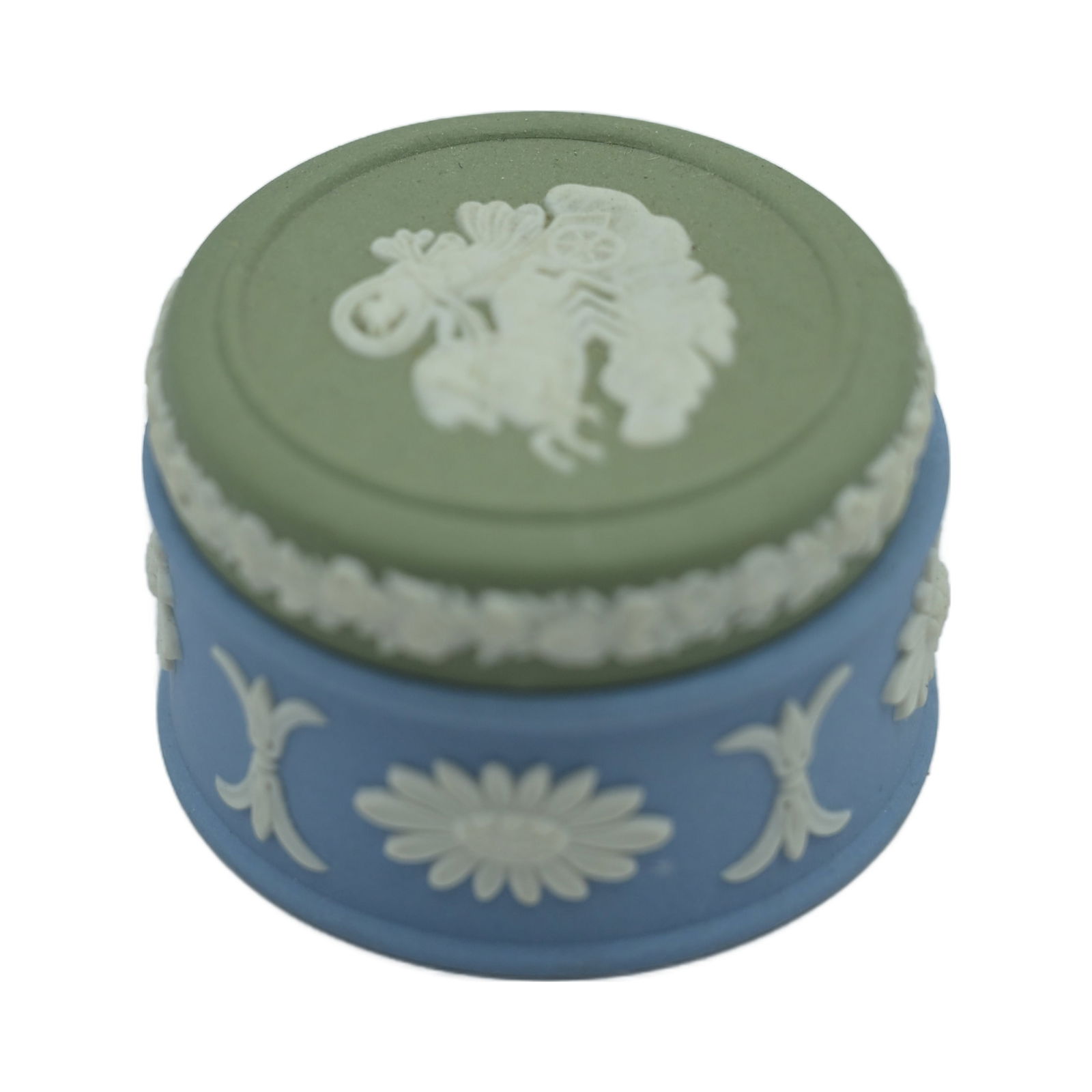 Wedgewood Jasper Pale Blue and Green Lidded Pill Box Made in England: Measures 1.25"H x 1.75" diameter.