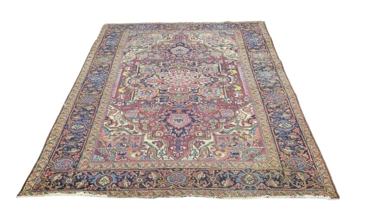 Vintage 1940s Heriz Golden Rug: Vintage 1940s Heriz Golden Rug measuring 6.5 feet by 9.5 feet.