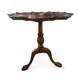 Vintage Chippendale Style Mahogany Pie Crust Table
