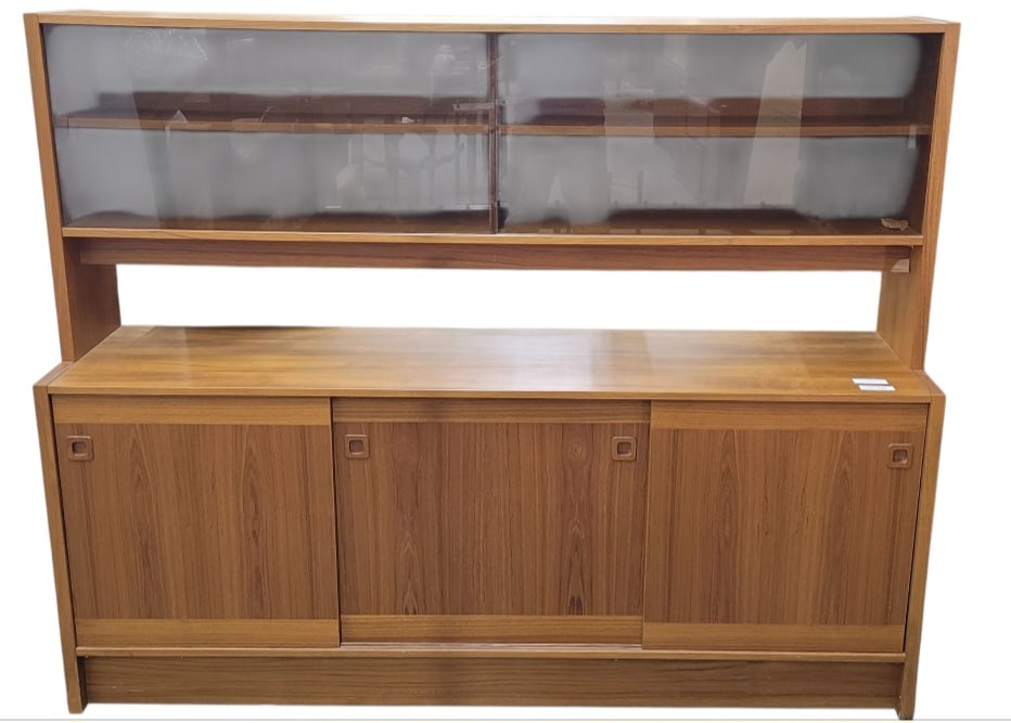 Danish Modern Teak Long Credenza Cabinet with Hutch Top: Danish Modern Teak Long Credenza Cabinet with Hutch Top. Measuring 79 inches wide by 18 inches deep by 56 inches tall