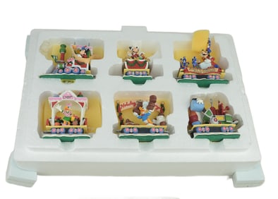 "Minnie's Holiday Railway" Walt Disney Holiday Collection Created by Danbury Mint