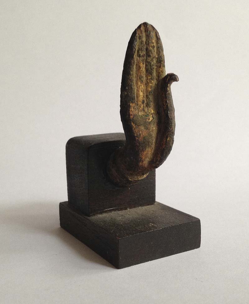 Siam antique. Main de Bouddha: Bronze L. 9,5 cm
