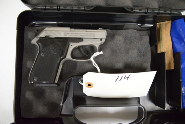 BERETTA PISTOL 32ACP: tomcat 2.4" Barrel, 1 Magazine, Stai...