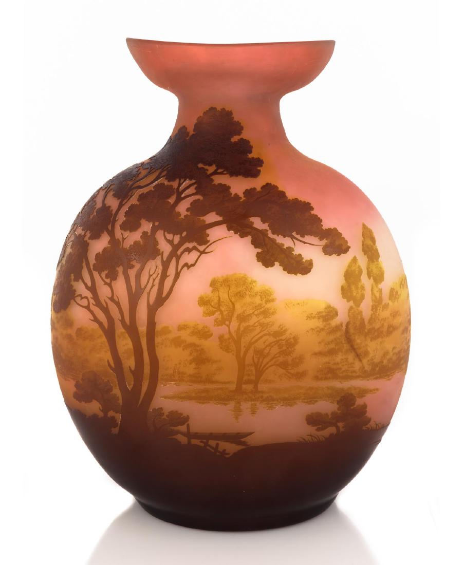 Galle Cameo Vase with Lake Scene (1 of 3)