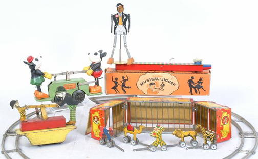 Tin Circus Wagon w/animals: Tin Circus Wagon w/animals, vg, Est. 100-200