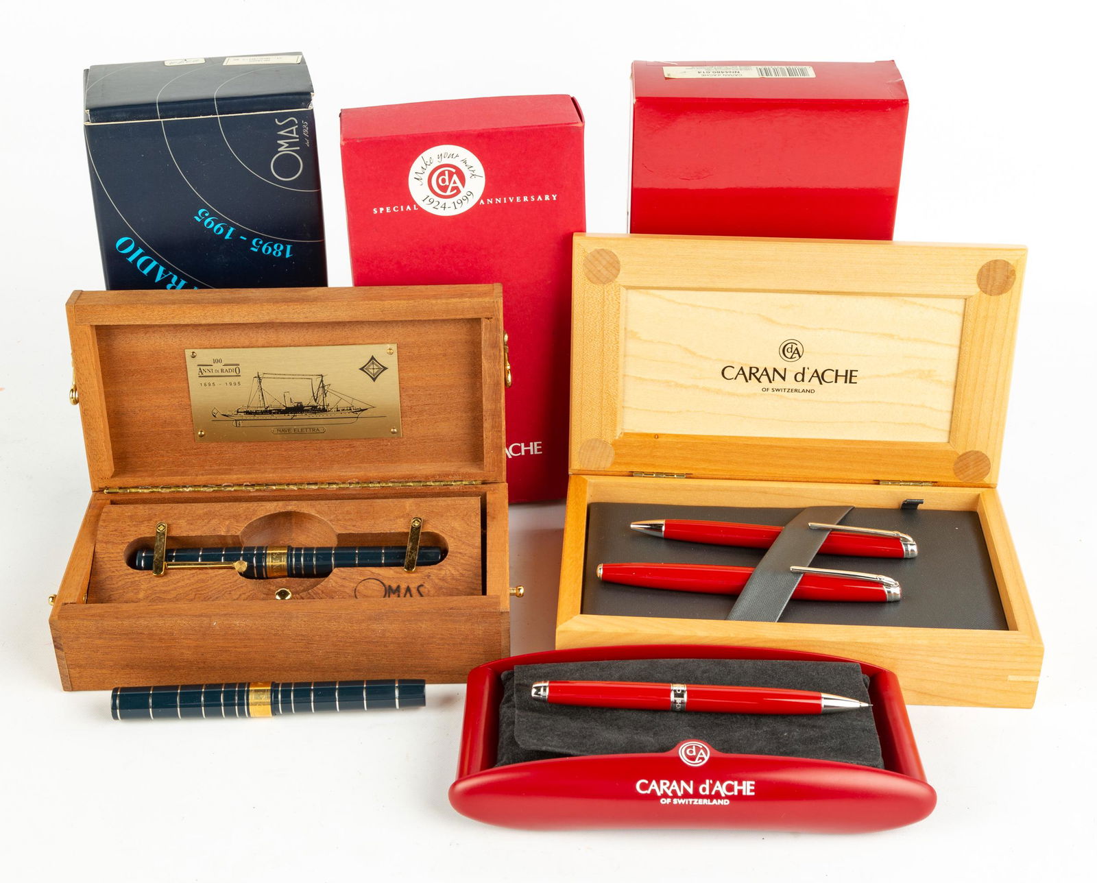 Caran d'Arche & Omas Pens (1 of 5)