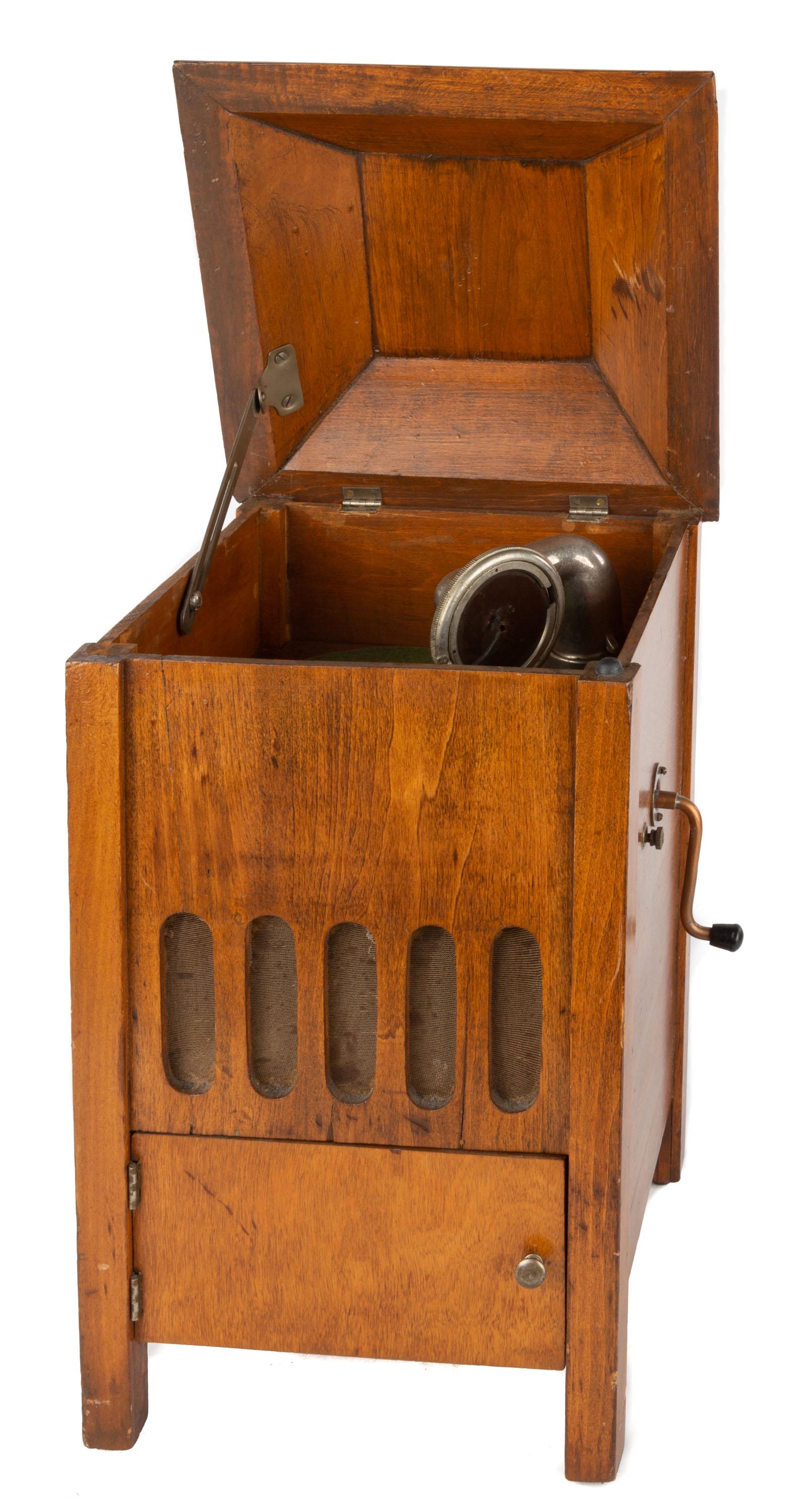Miniature Victrola: Miniature Victrola Early 20th century. 16 x 10 in.