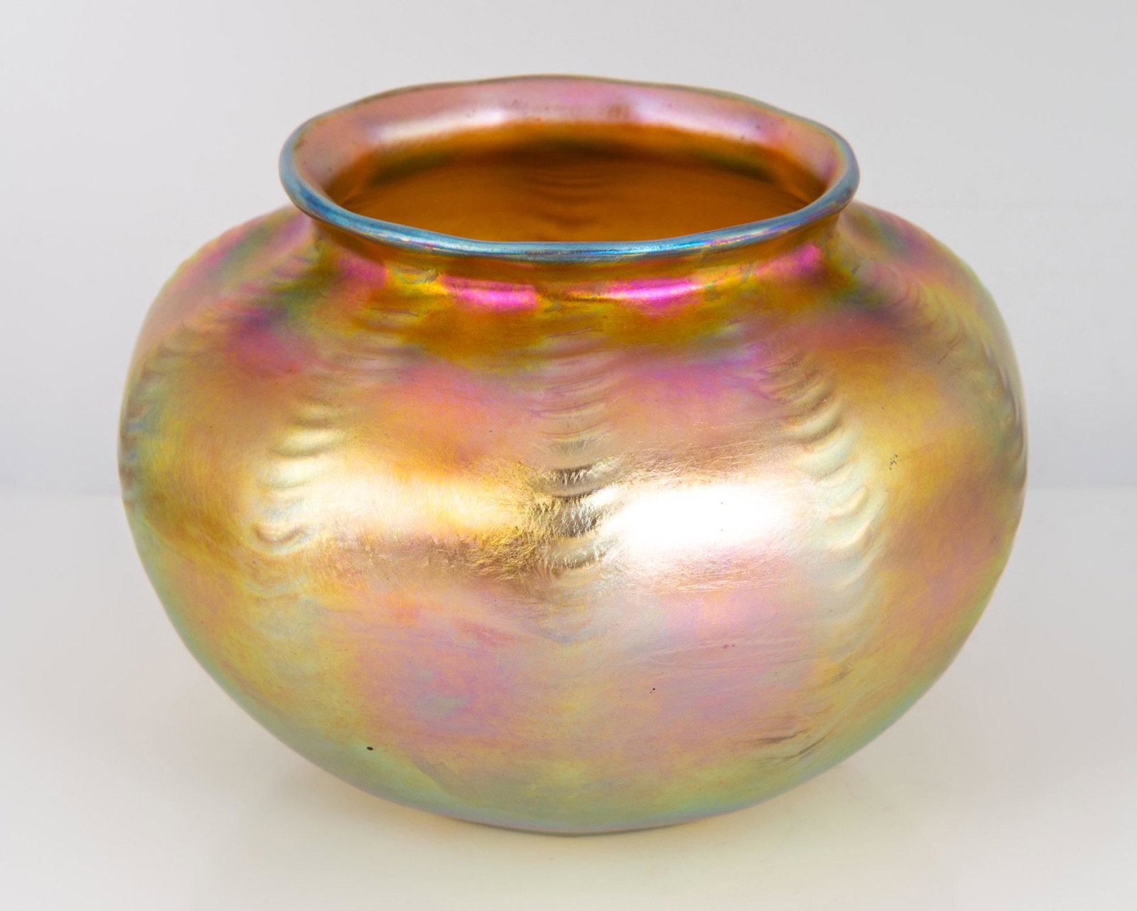 Tiffany Studios Favrile Bowl: Tiffany Studios Favrile Bowl Early 20th century. Inscribed 'L.C.Tiffany Inc. Favrile 1072-7535M'. Ht. 4 3/8 in. D 6 in. The collection of Mitchell Nagrowski, West Palm Beach, Florida.