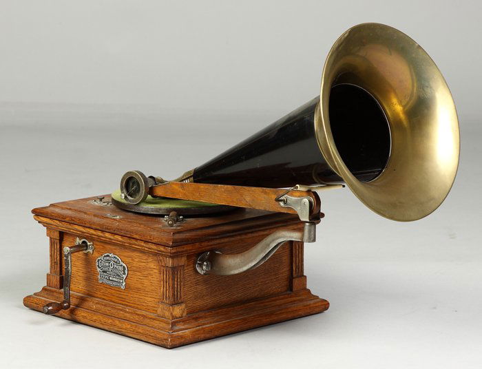 Berliner's Gram-O-Phone Type 'B': Serial #1663. Dr. Richard Pope