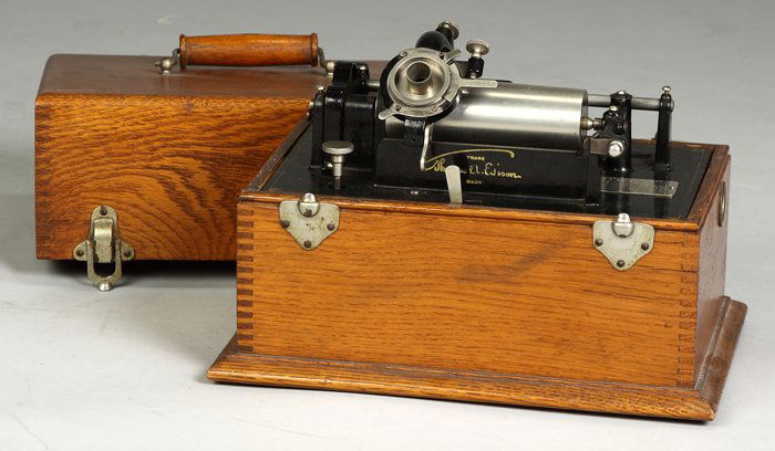 Edison "Suitcase" Standard Phonograph: Automatic reproducer. Dr. Richard Pope