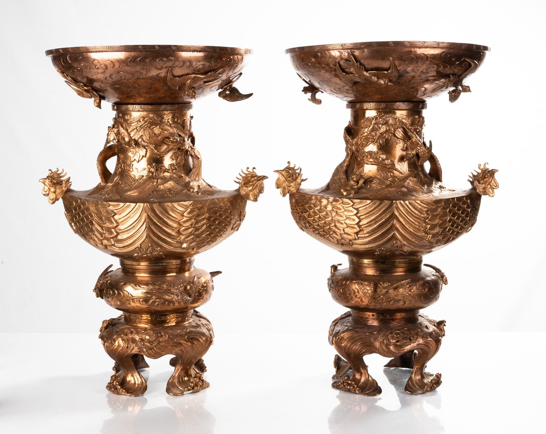 Pair of Japanese Meiji Bronze Urns (1 of 12)