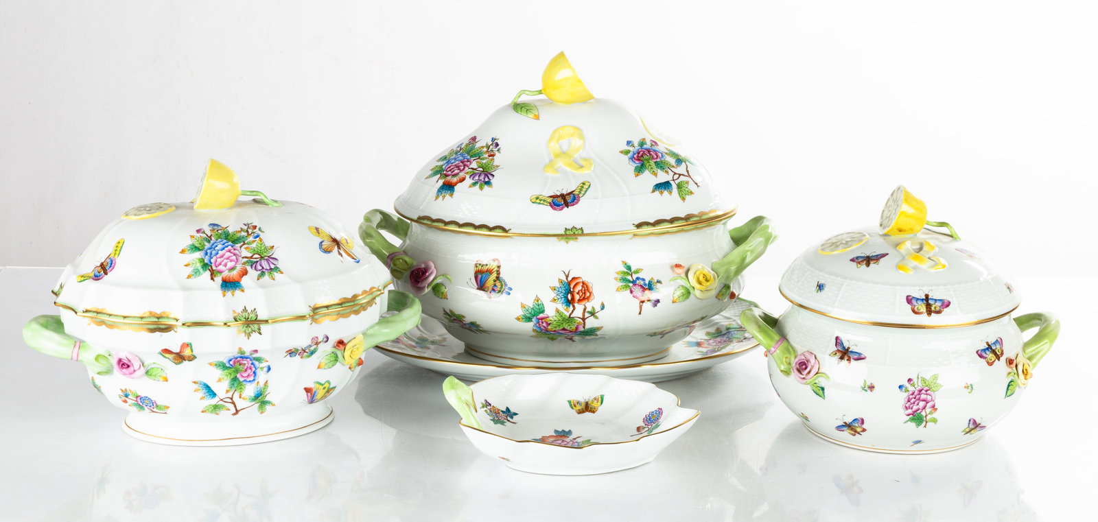 Herend Porcelain Covered Tureens and Handled Dish (1 of 7)