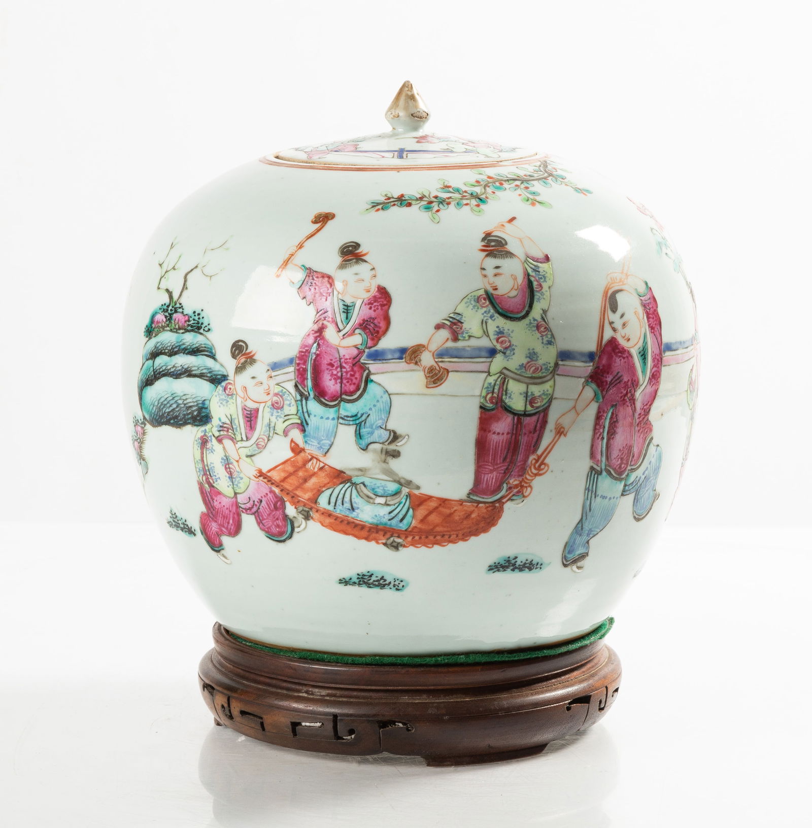 Chinese Painted Porcelain Ginger Jar (1 of 5)