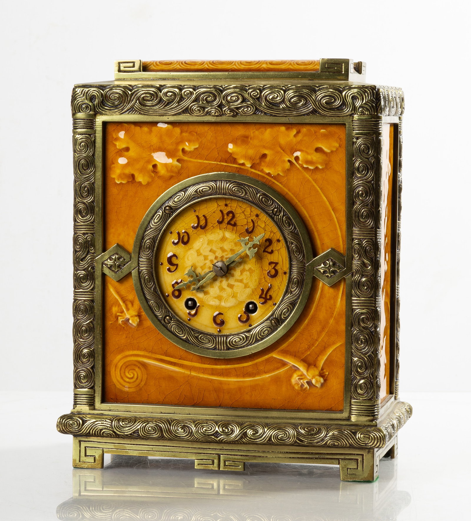New Haven Albatross Mantle Clock (1 of 5)