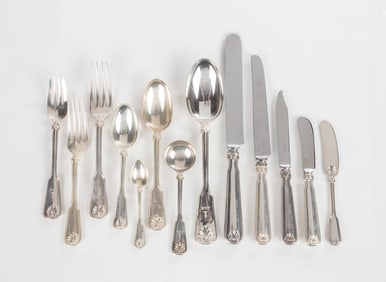 Extensive Tiffany & Co. "Shell & Thread" Flatware Service
