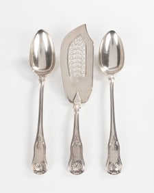 English King's Pattern Silver Serving Spoons & Fish Slice